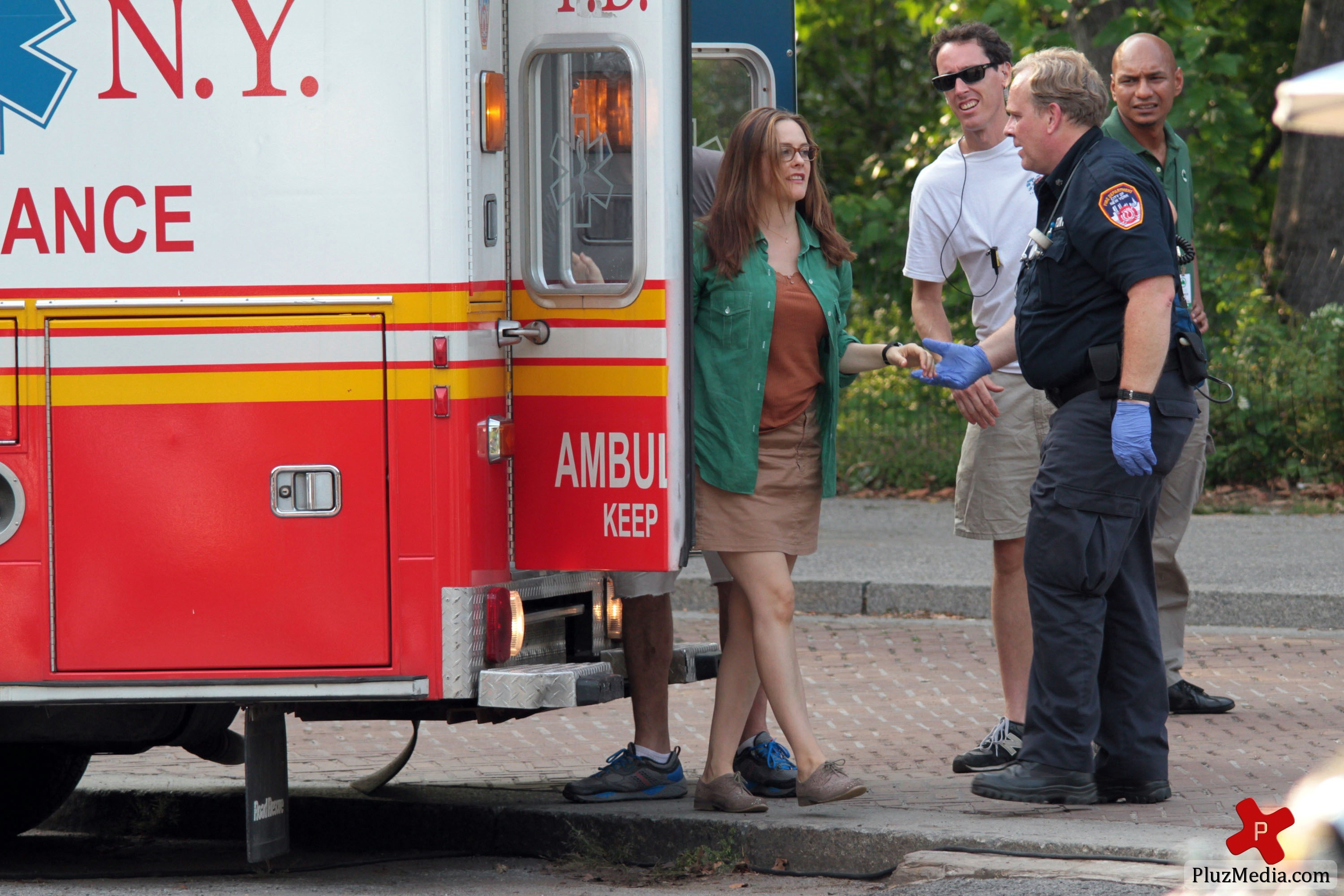 Alicia Silverstone on the film set of 'Gods Behaving Badly' | Picture 87603